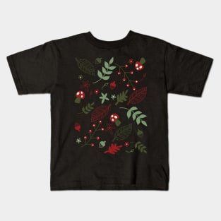 Retro Christmas Cottagecore Winter Berry Cozy Forest Hygge Aesthetic Pattern Kids T-Shirt